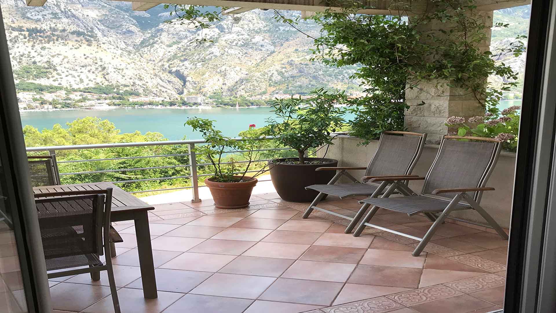 Apartment-for-sale-Muo-Kotor-17