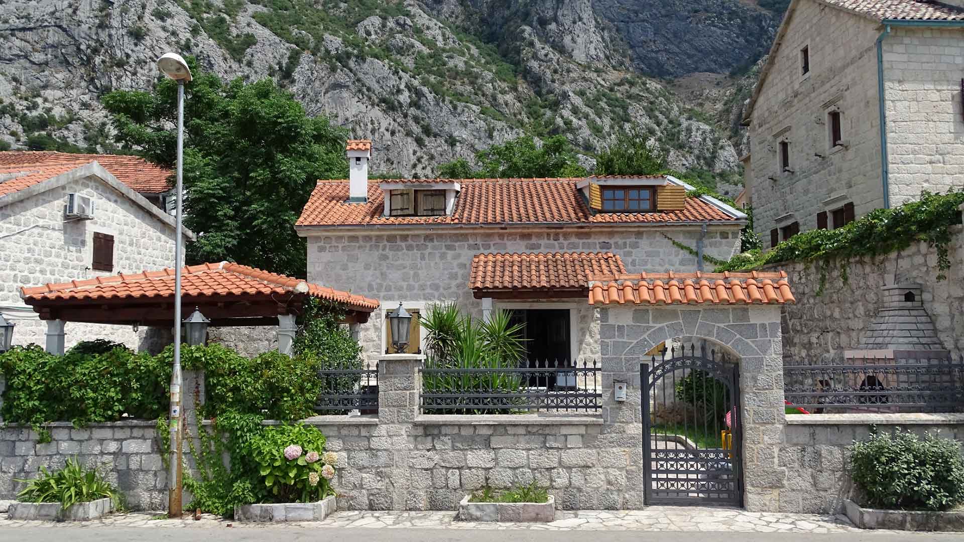 Dobrota-House-for-Sale-Kotor-Bay-3