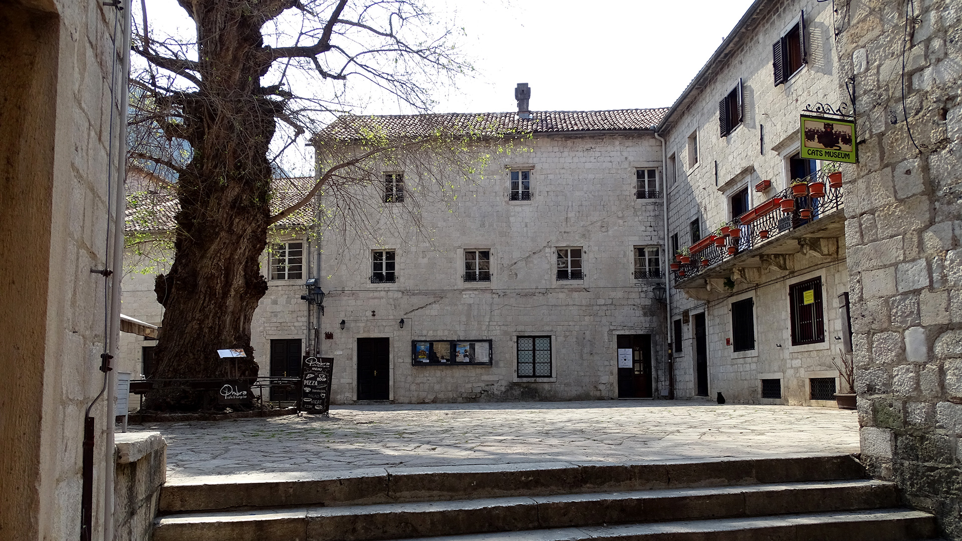 House-for-Reconstruction-in-Kotor-Old-Town-2-1