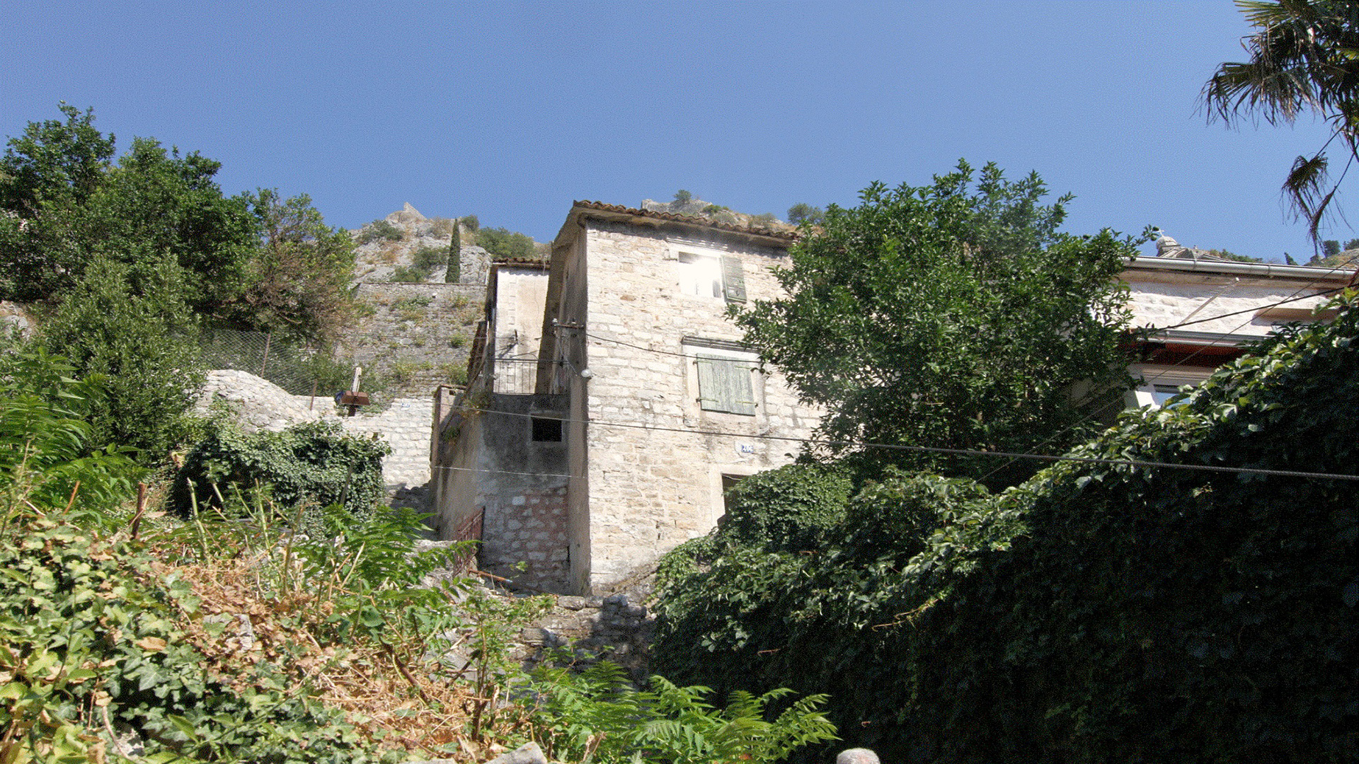 House-for-Reconstruction-in-Kotor-Old-Town-2