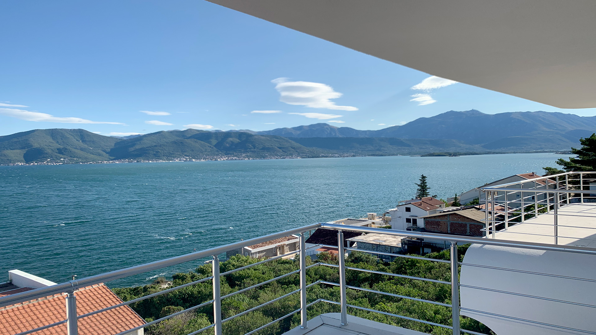 Luxury Sea View Apartments in Krasici