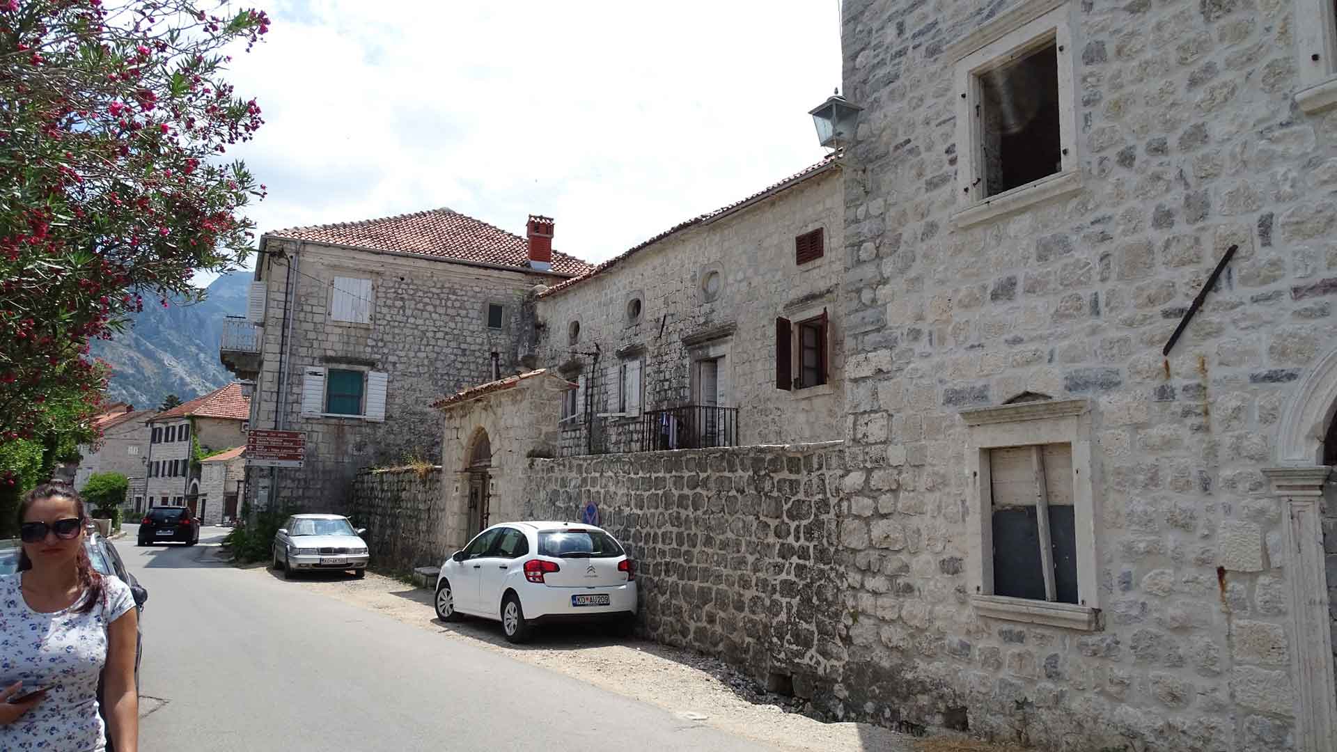 Prcanj-House-for-Sale-Kotor-Bay-2