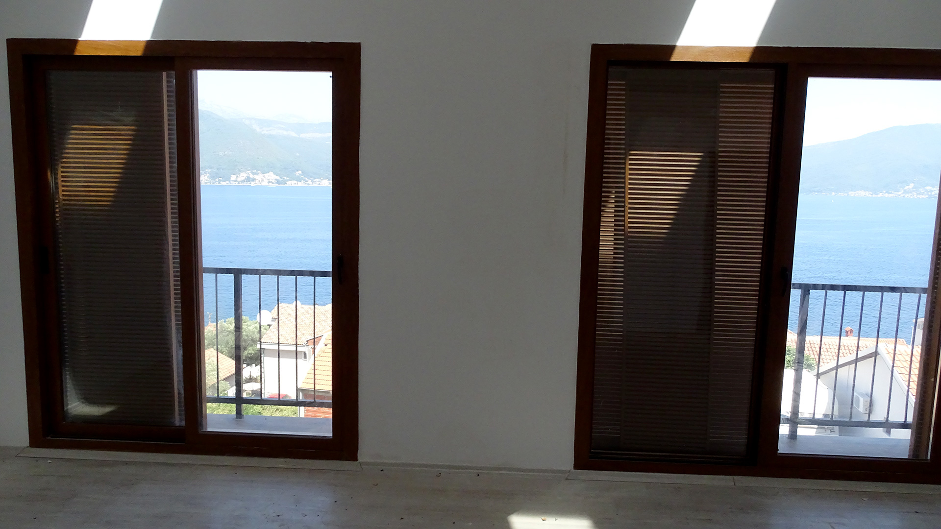 Sea-View-Apartments-for-Sale-in-Krasici-13