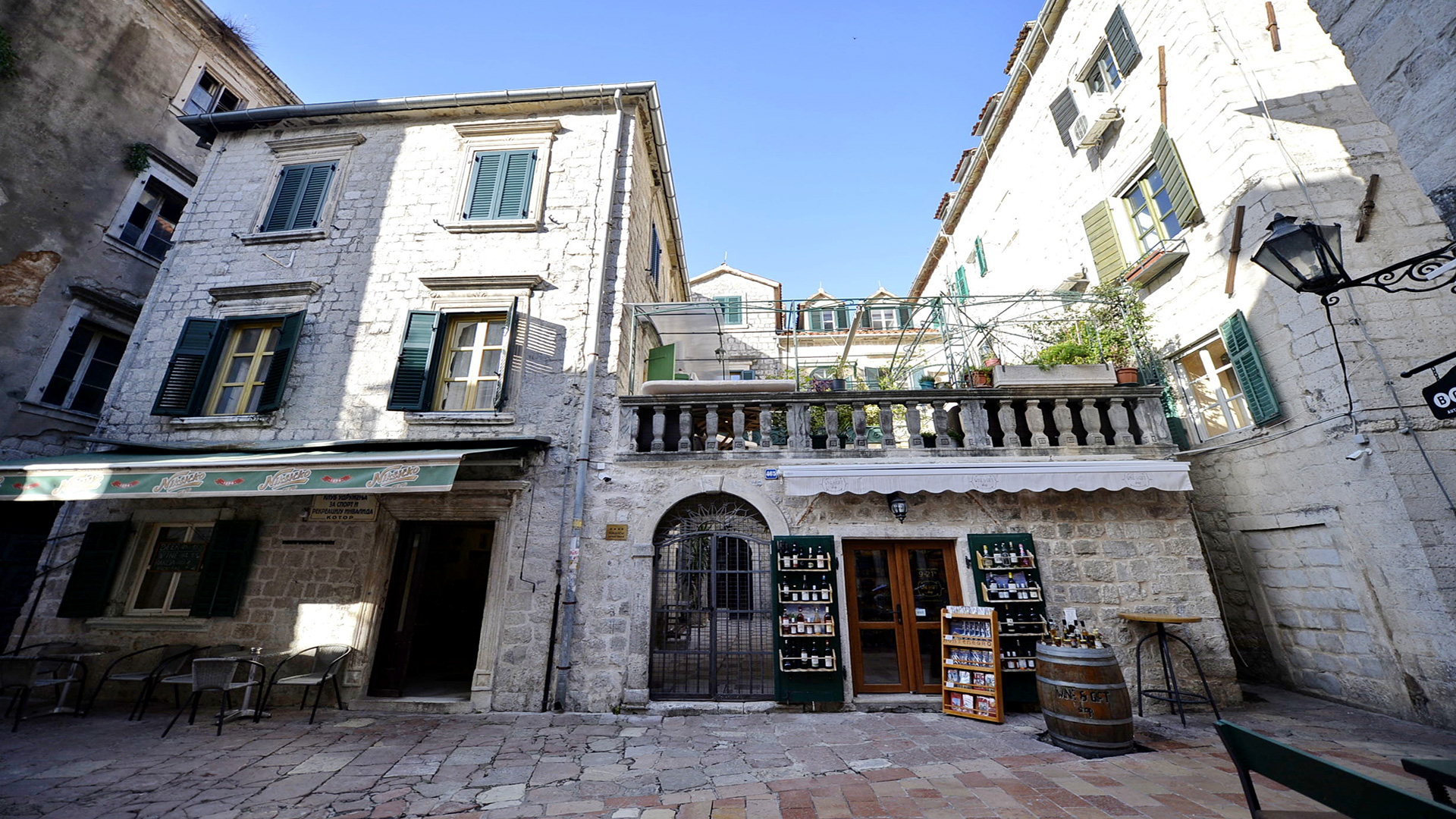 Stone-House-in-Kotor-Old-Town-1