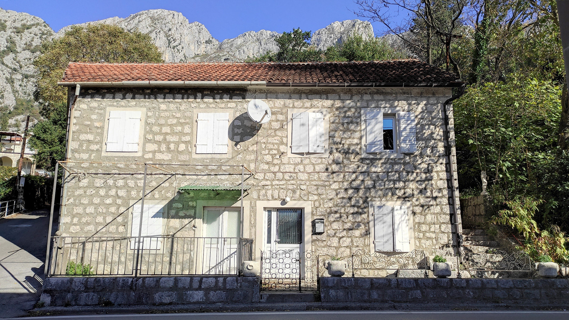 Stone-House-in-Orahovac-for-Sale-121