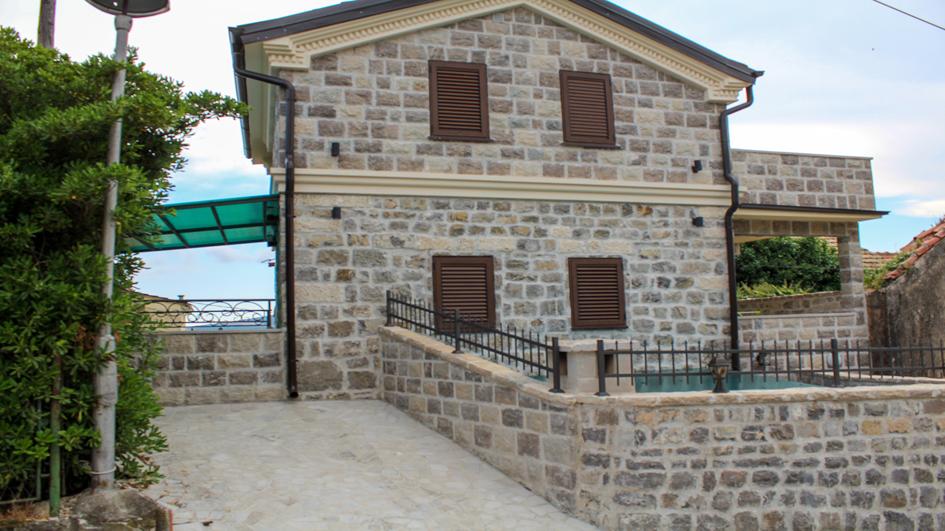 Stone-House-in-Tivat-Centre_3