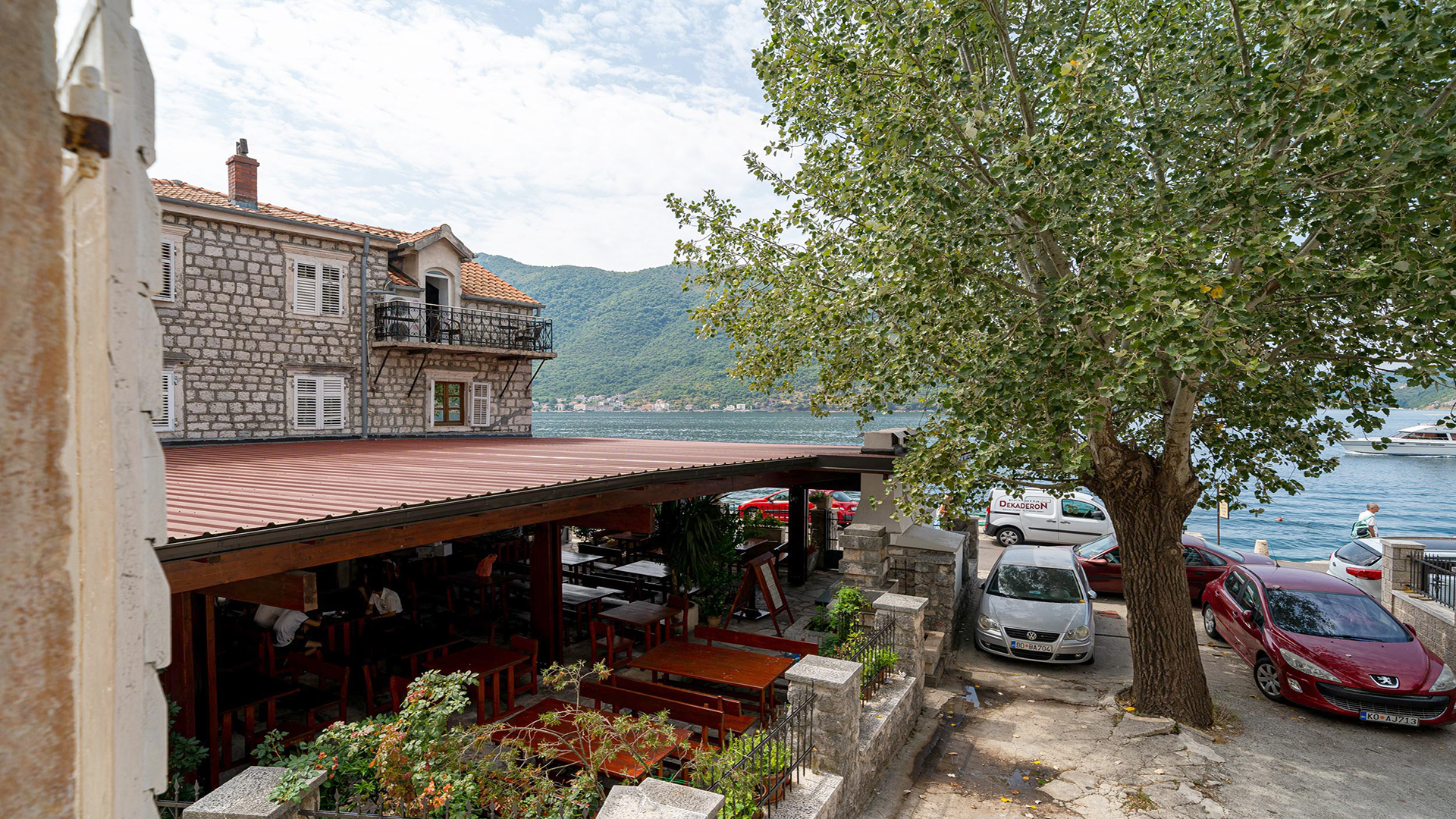 Waterfront-House-for-Sale-in-Perast-25
