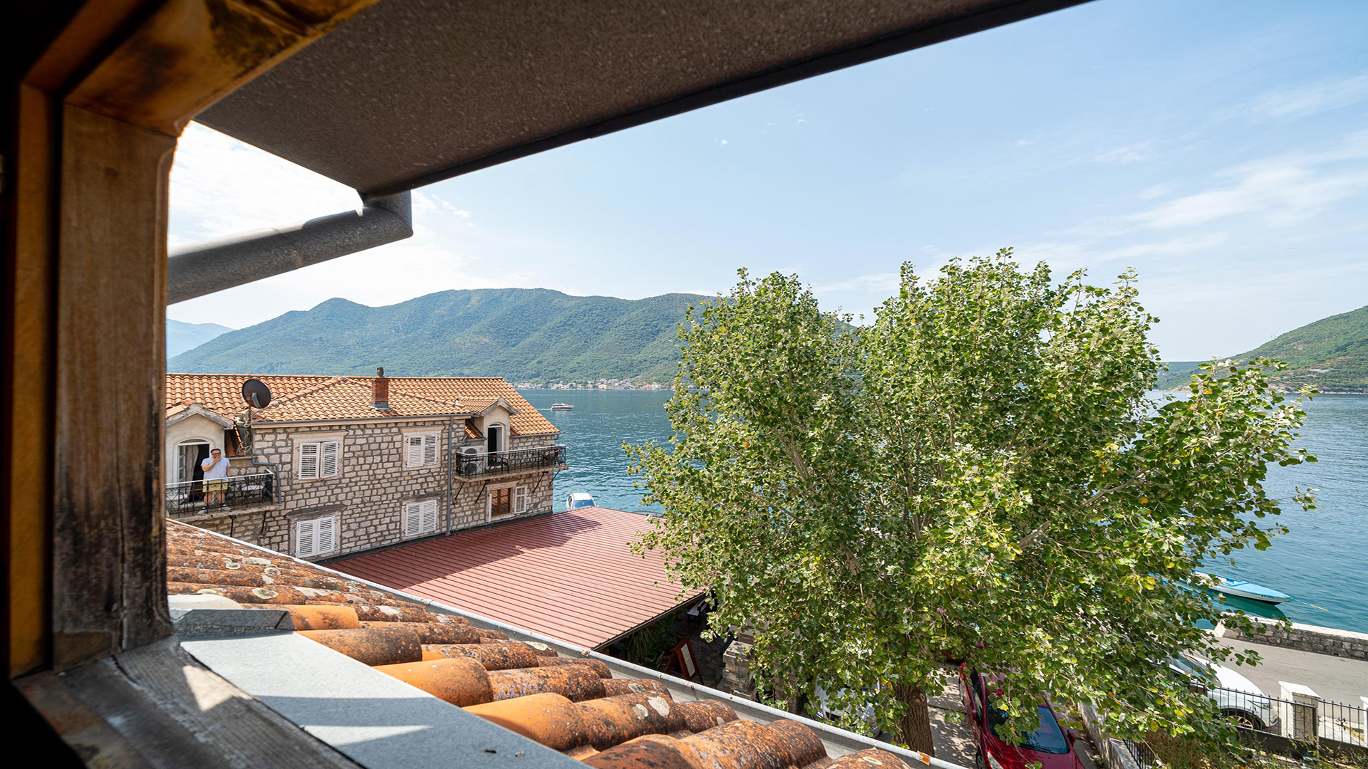 Waterfront-House-for-Sale-in-Perast-49
