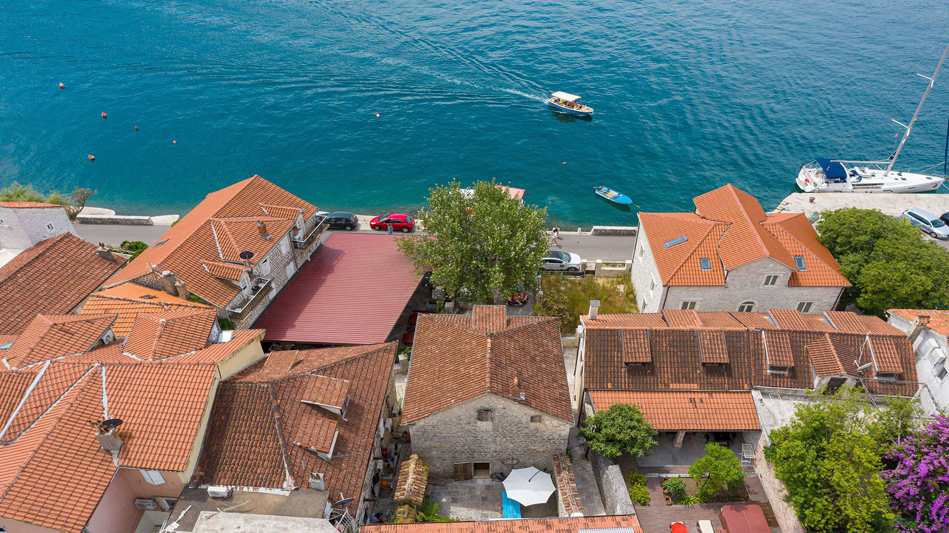Waterfront-House-for-Sale-in-Perast-5