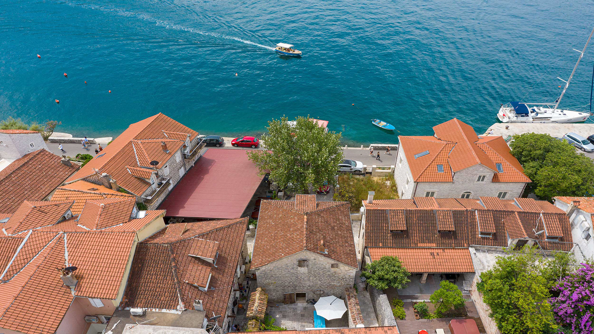 Waterfront-House-for-Sale-in-Perast-67