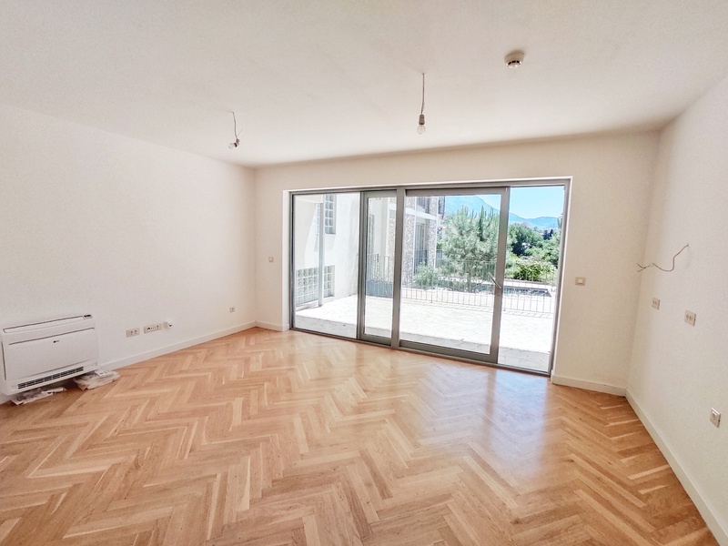 New Two Bedroom Apartment For Sale In Dobrota (1)