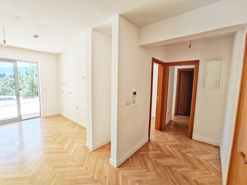 New Two Bedroom Apartment For Sale In Dobrota (5)