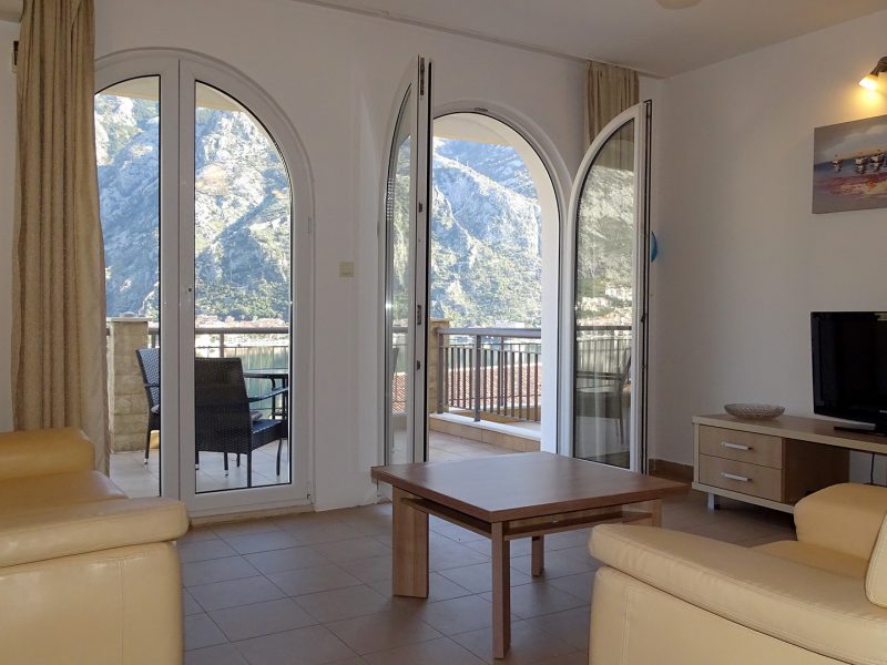 Apartment-with-Sea-View-in-Kotor-Bay-14