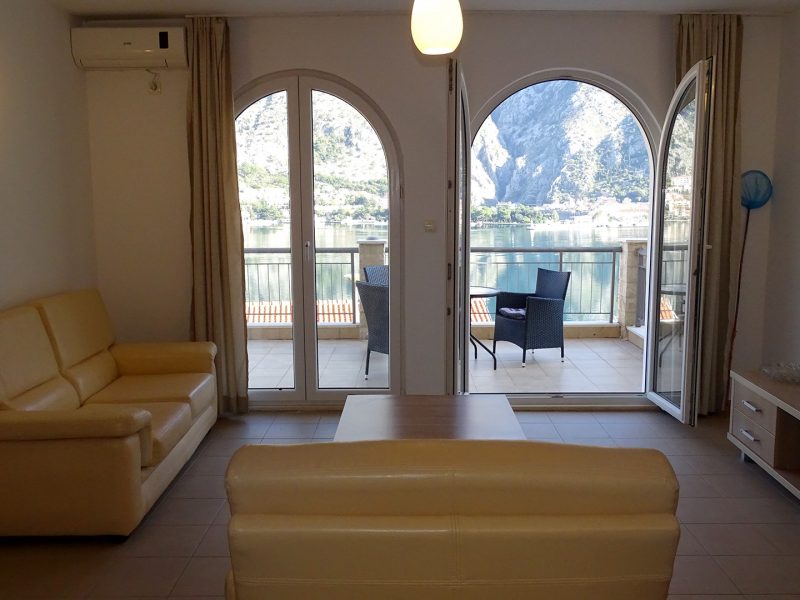 Apartment-with-Sea-View-in-Kotor-Bay-16