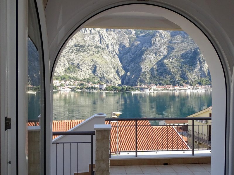 Apartment-with-Sea-View-in-Kotor-Bay-18