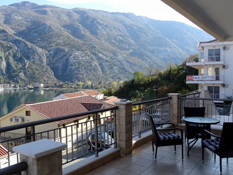 Apartment-with-Sea-View-in-Kotor-Bay-9