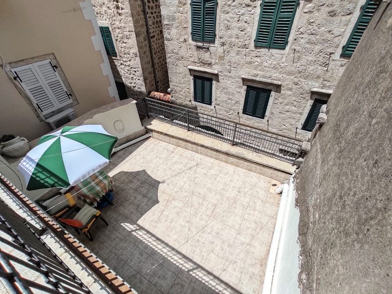 Charming Kotor Old Town Apartment For Sale (3)
