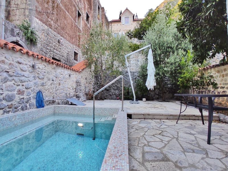 House For Sale, Perast (10)