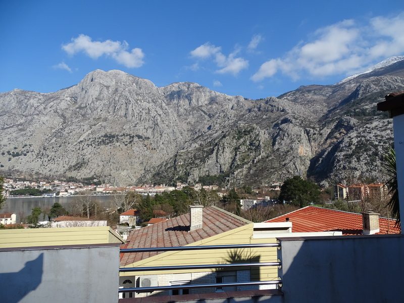House On A Great Location With Views Of Kotor Bay (4)