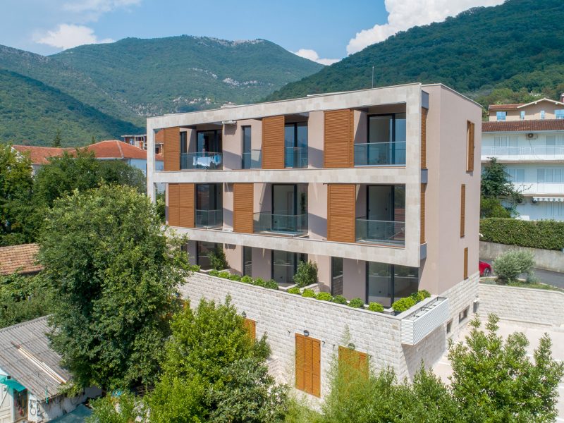 Luxury Apartments Near Porto Montenegro