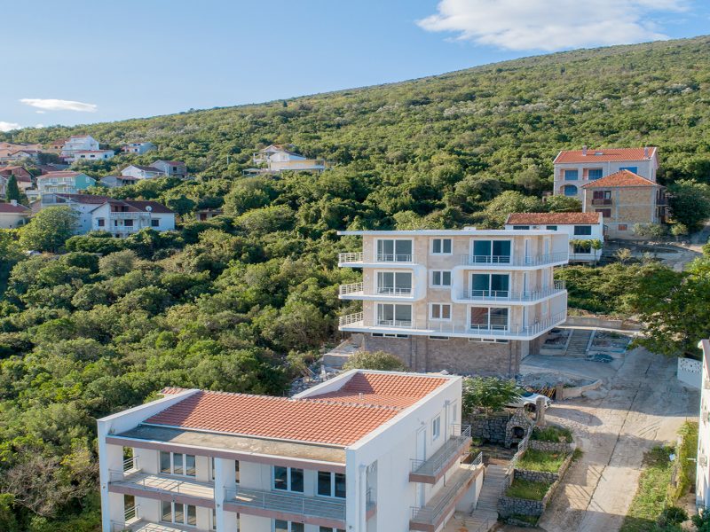 Luxury-Sea-View-Apartments-in-Krasici-11