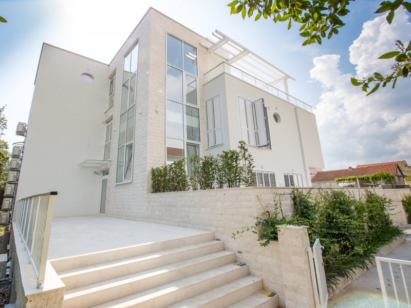 New Residential Building For Sale In Tivat (1)