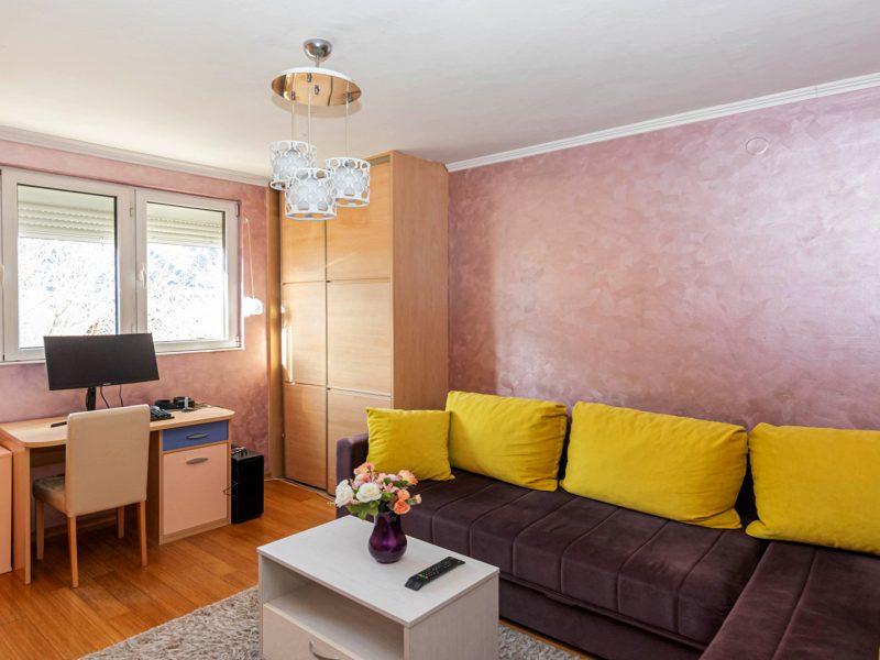 Renovated-Dobrota-Apartment-for-Sale-19