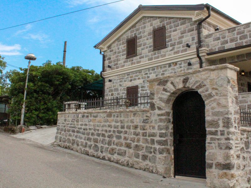 Stone-House-in-Tivat-Centre_2