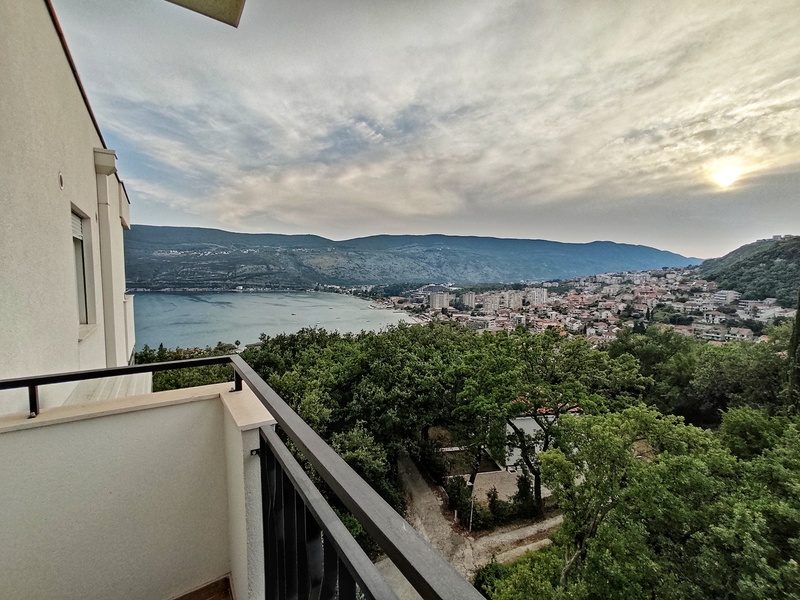 Three Bedroom Apartment In Herceg Novi (5)