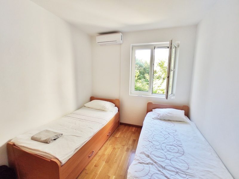 Two Bedroom Apartment With Sea View In Kotor (11)