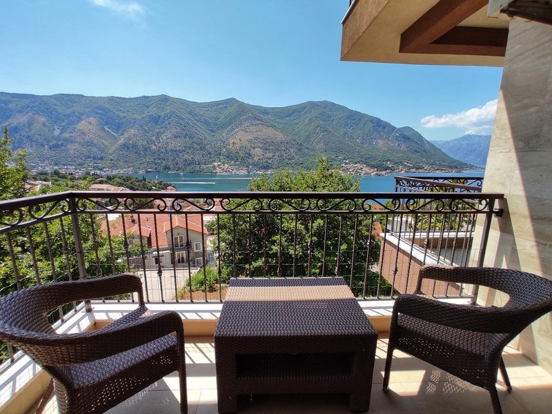 Two Bedroom Apartment For Sale In Kotor Bay (10)