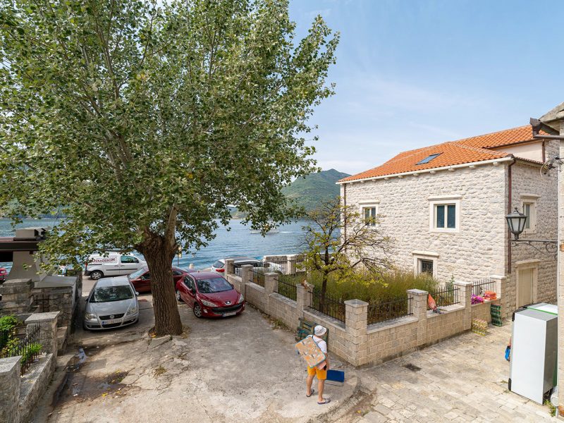 Waterfront-House-for-Sale-in-Perast-24