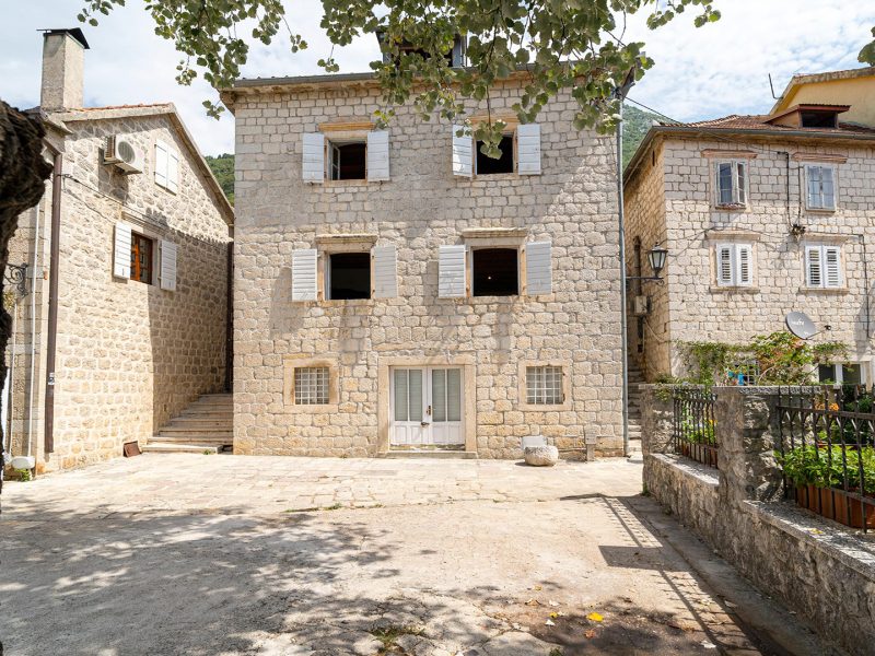 Waterfront House for Sale in Perast-6
