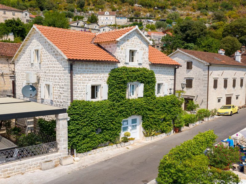 Waterfront-Stone-House-for-Sale-in-Perast-90