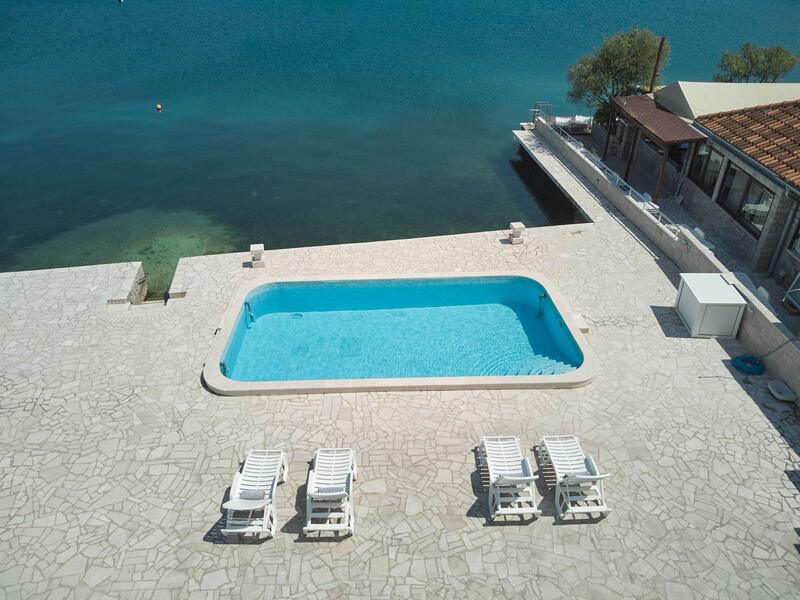 Waterfront Villa For Sale In Tivat (4)