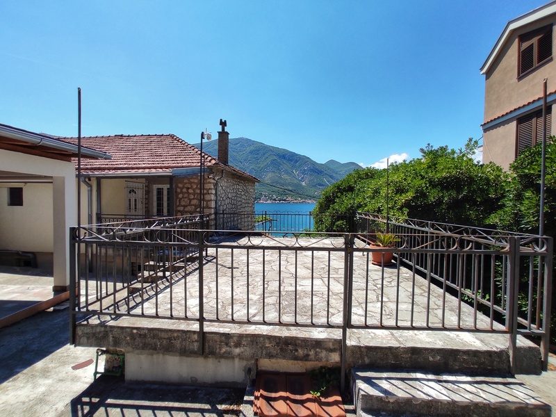Waterfront Stone House For Sale Dobrota (7)